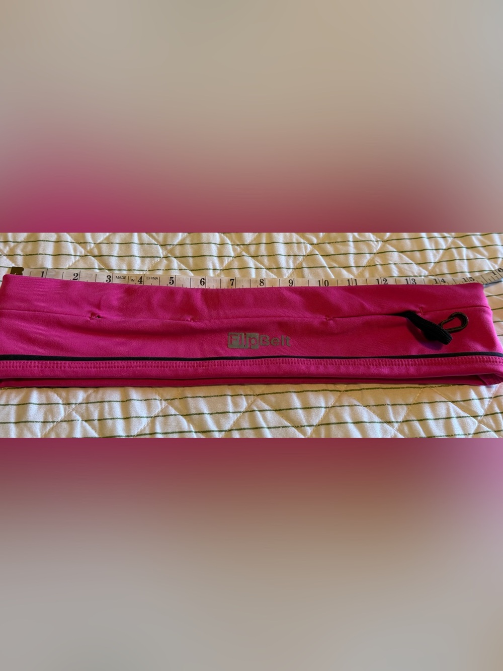 Women’s FlipBelt Hot Pink running belt, size Large